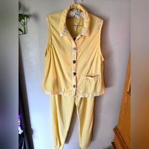 Vintage David Dart sport large yellow vest and pants